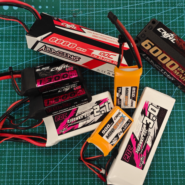 S 7.4V LiPo battery used with RC cars crawlers airplanes and boats