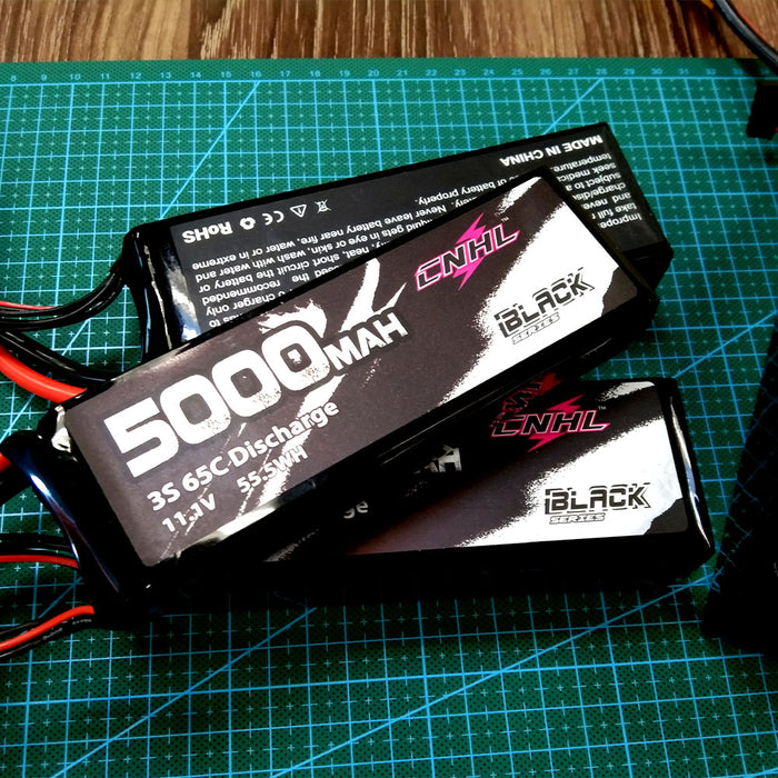 Batería Lipo CNHL Black Series 5000mAh 11.1V 3S 65C con enchufe XT90 
